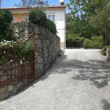 Fena Apartman *